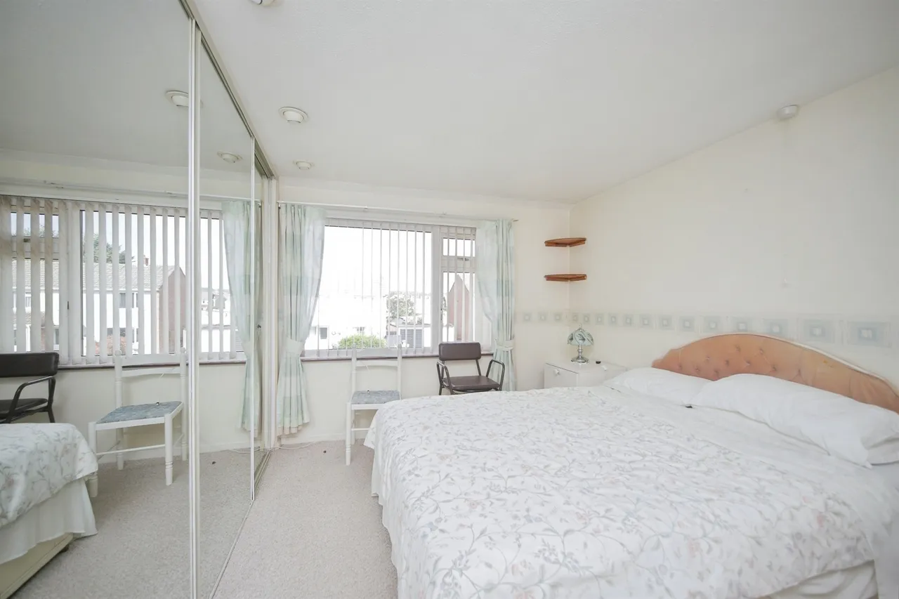 Warwick Road, Taunton, TA2, photo 4