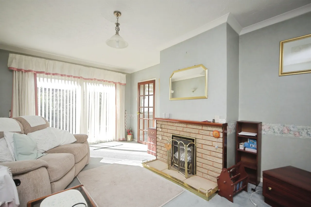 Warwick Road, Taunton, TA2, photo 3