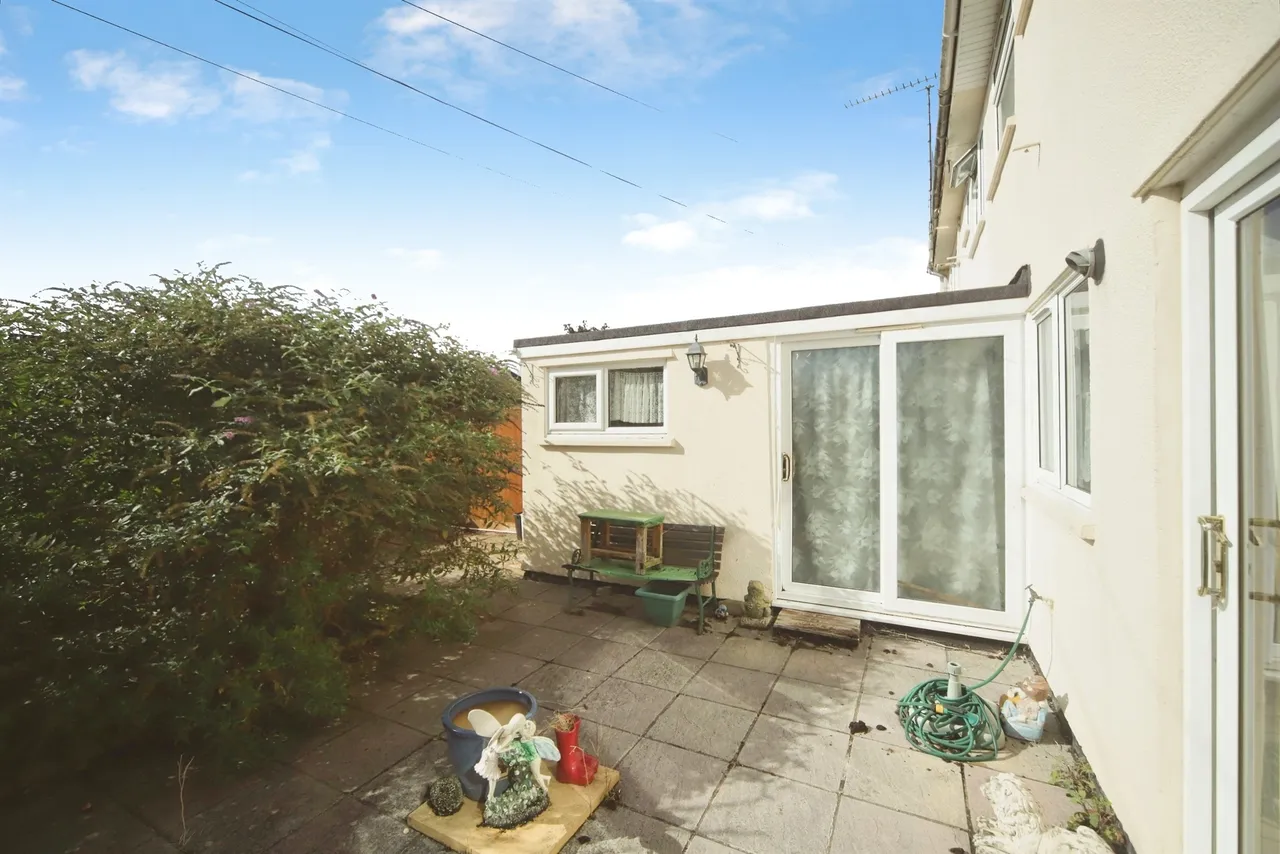 Warwick Road, Taunton, TA2, photo 6
