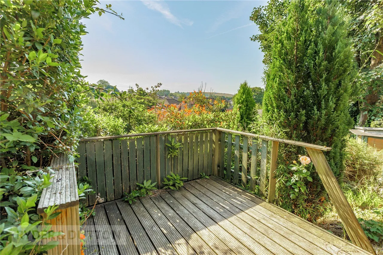 The Meadows, Grotton, OL4, photo 24