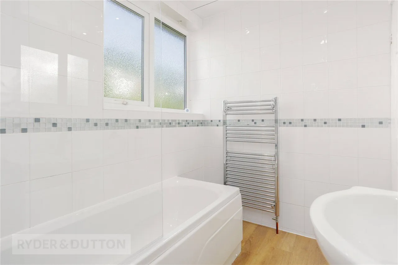 The Meadows, Grotton, OL4, photo 20