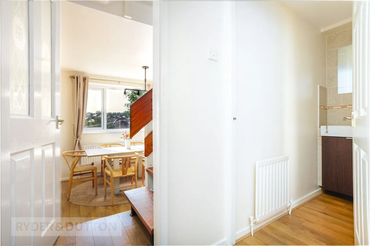 The Meadows, Grotton, OL4, photo 21