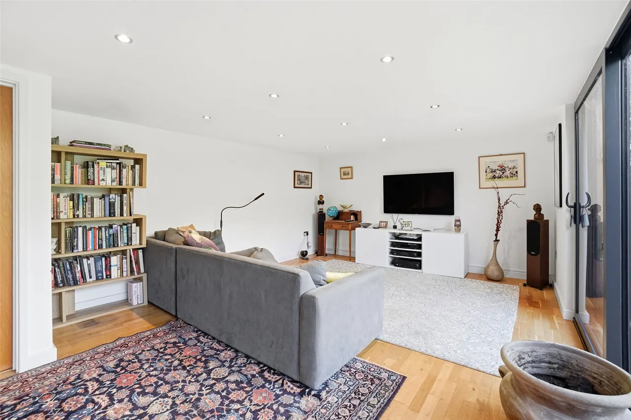 King Edwards Grove, Teddington, TW11 9LU, photo 15