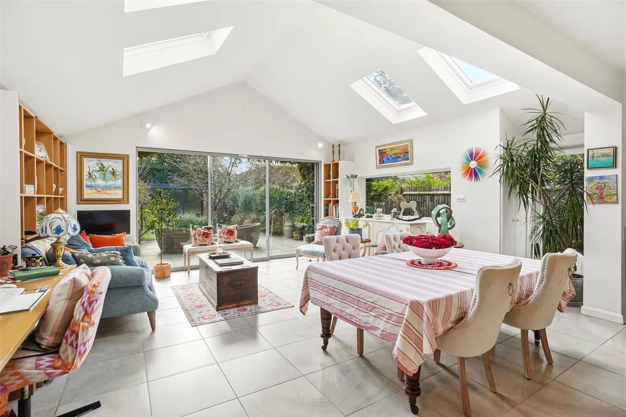 King Edwards Grove, Teddington, TW11 9LU, photo 5