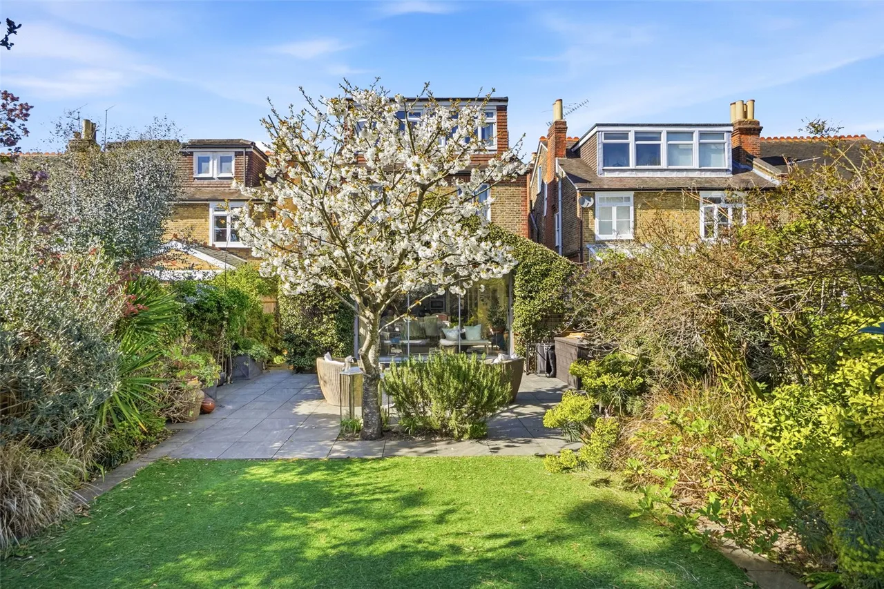 King Edwards Grove, Teddington, TW11 9LU, photo 16
