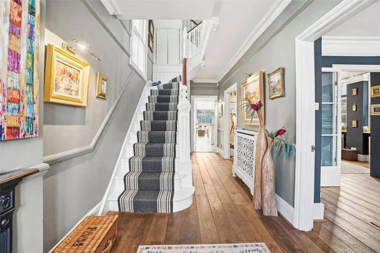 King Edwards Grove, Teddington, TW11 9LU, photo 6