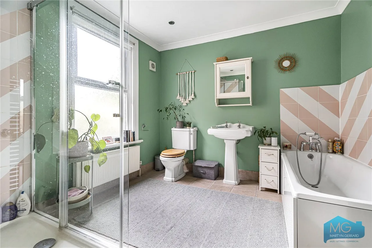 Wilson Street, Southgate, N21, photo 17