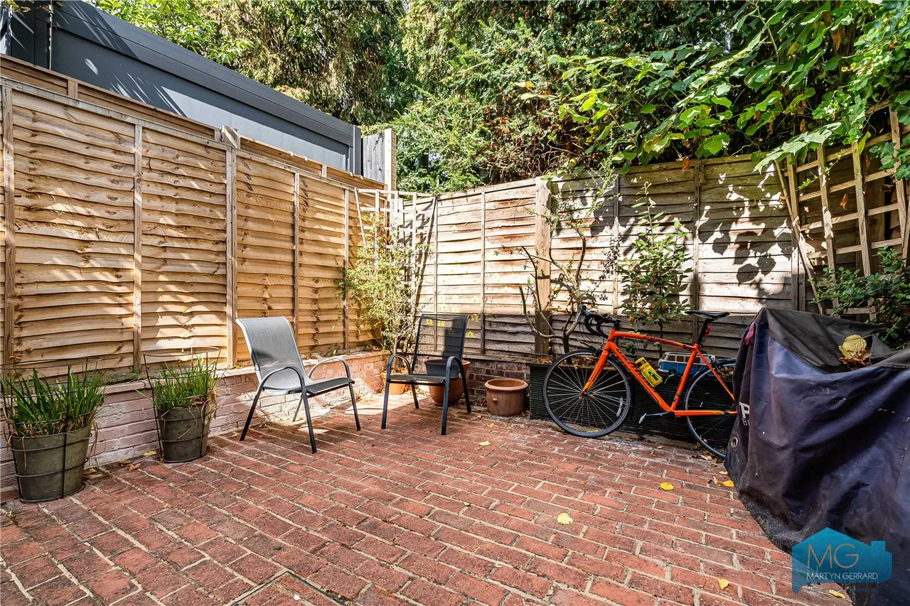 Wilson Street, Southgate, N21, photo 22