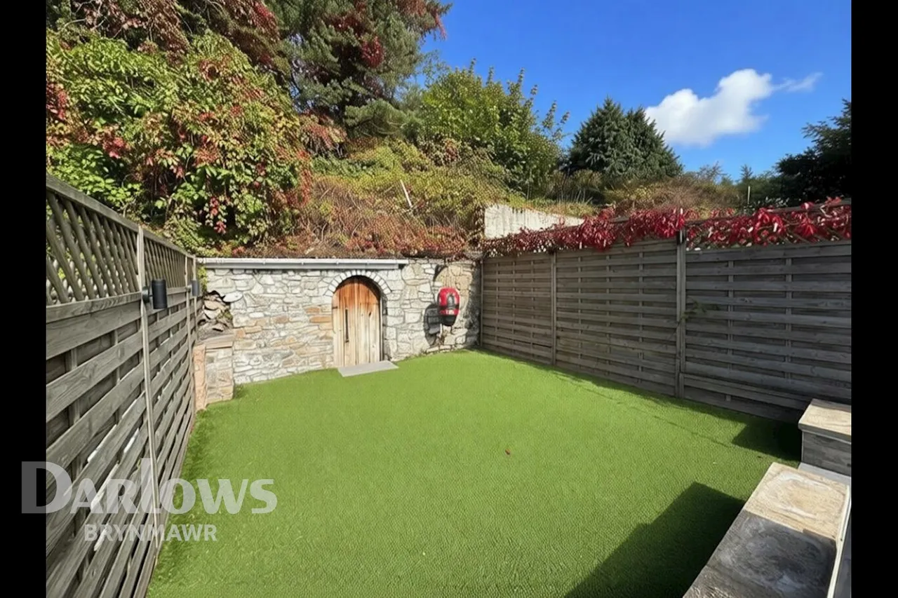 Greenfield Terrace, Tredegar, photo 23