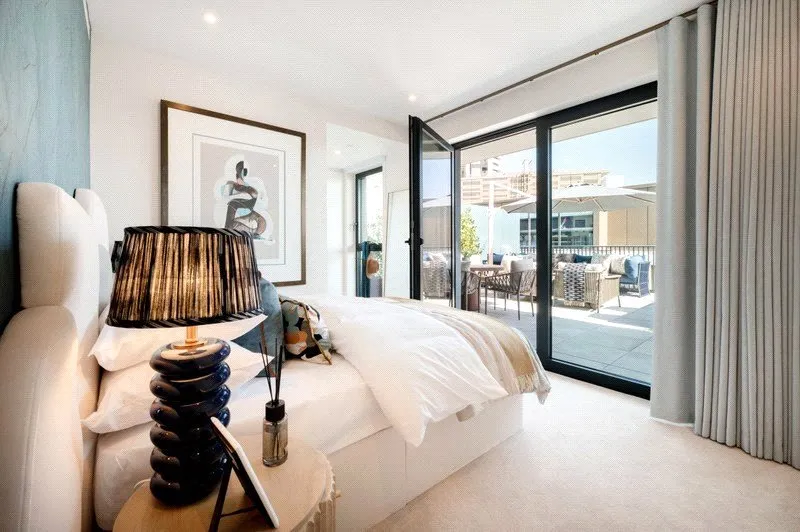 Fountain Park Way, London, W12, photo 9