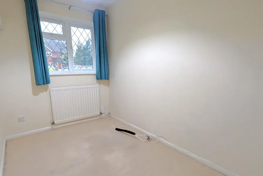 Meadowbank Road, Lightwater, GU18, photo 5