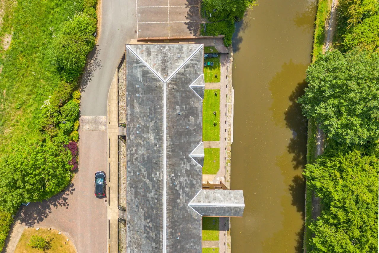 Flat 8, Brindley Wharf Waterfront, Warrington, Preston On The Hill, WA4 4AU, photo 26