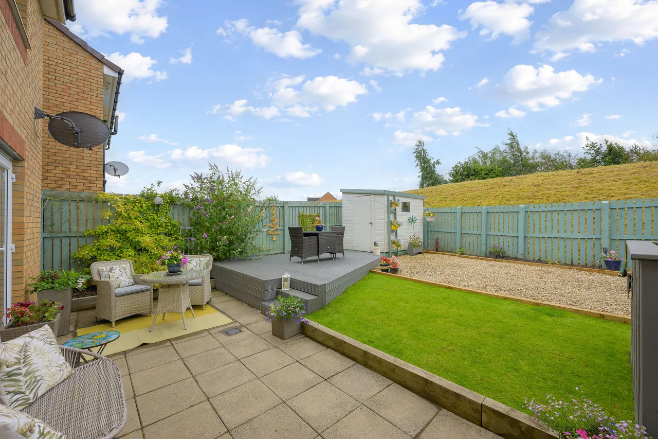 3 bed house for sale — McGarvie Drive, Redding, Falkirk, FK2 9FR
