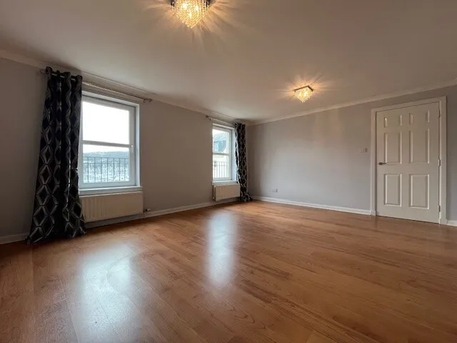 2 bed flat to rent, Harbour Square, Inverkip, PA16