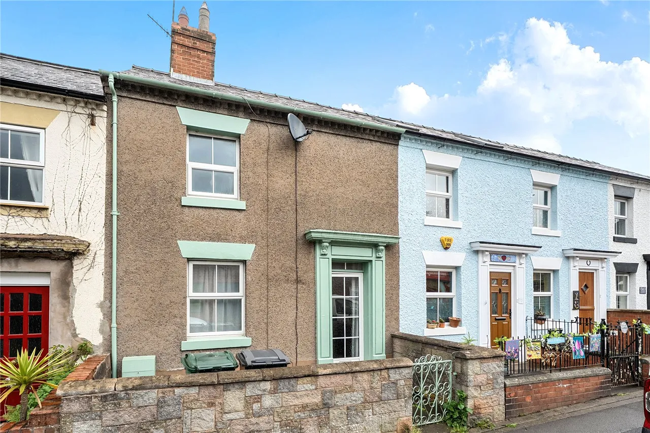 2 bed house for sale — New Road, Ludlow, Shropshire, SY8 2NX