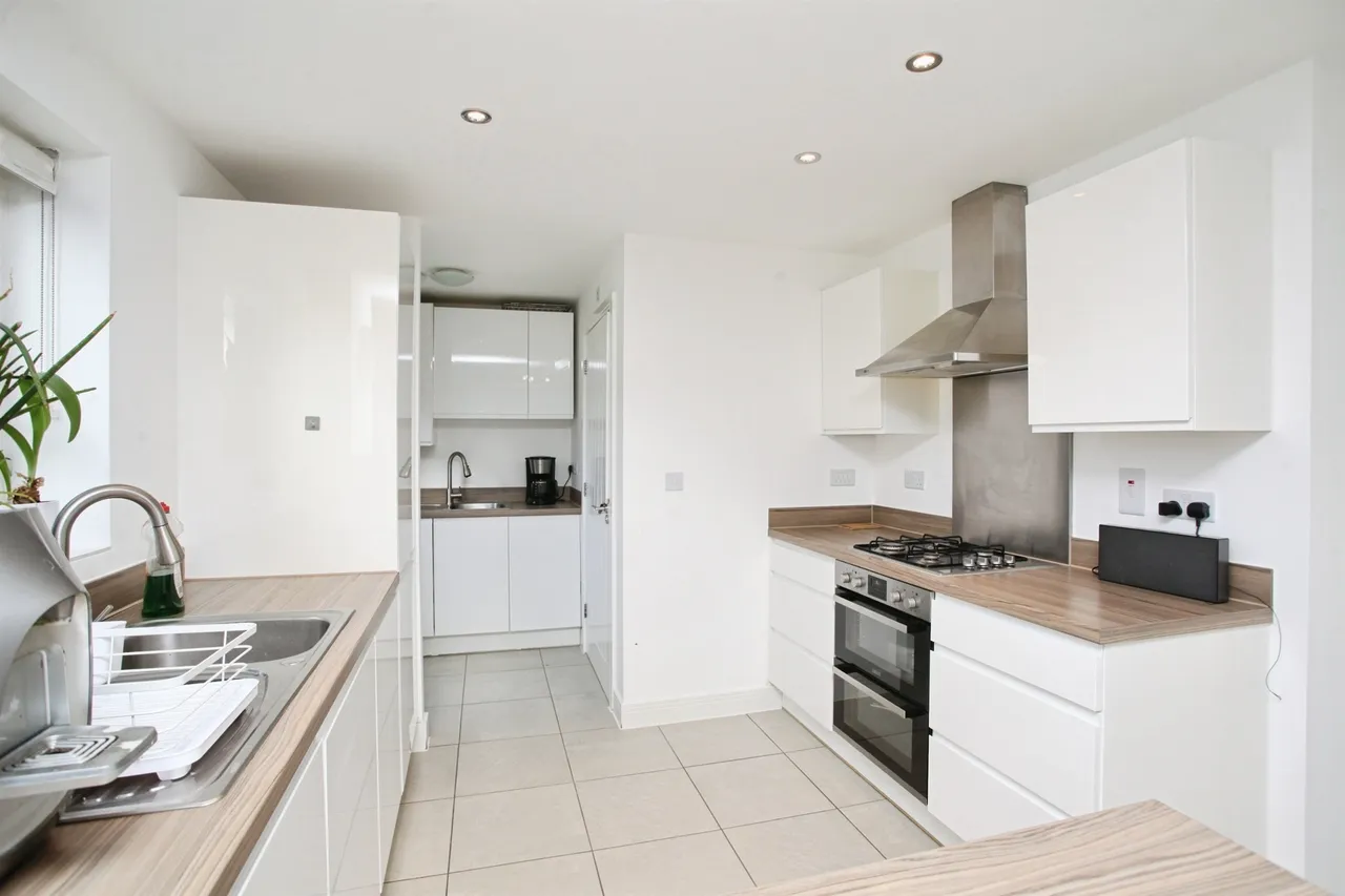 Trustees Close, Cawston, CV22, photo 6