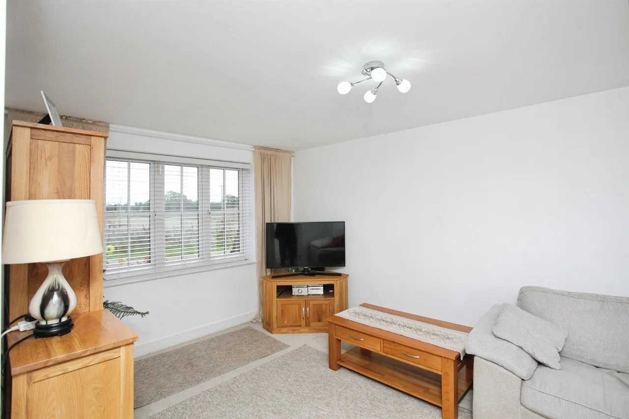 Trustees Close, Cawston, CV22, photo 3