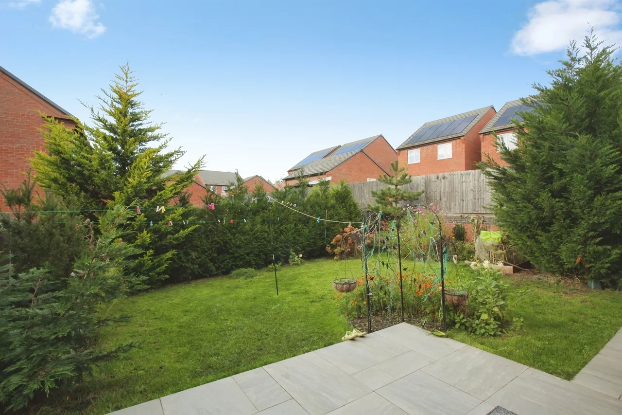 Trustees Close, Cawston, CV22, photo 19