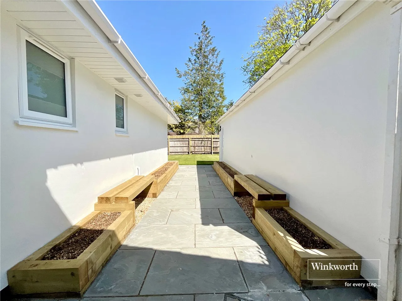 3 bed house for sale — Angeline Close, Highcliffe, Christchurch, BH23