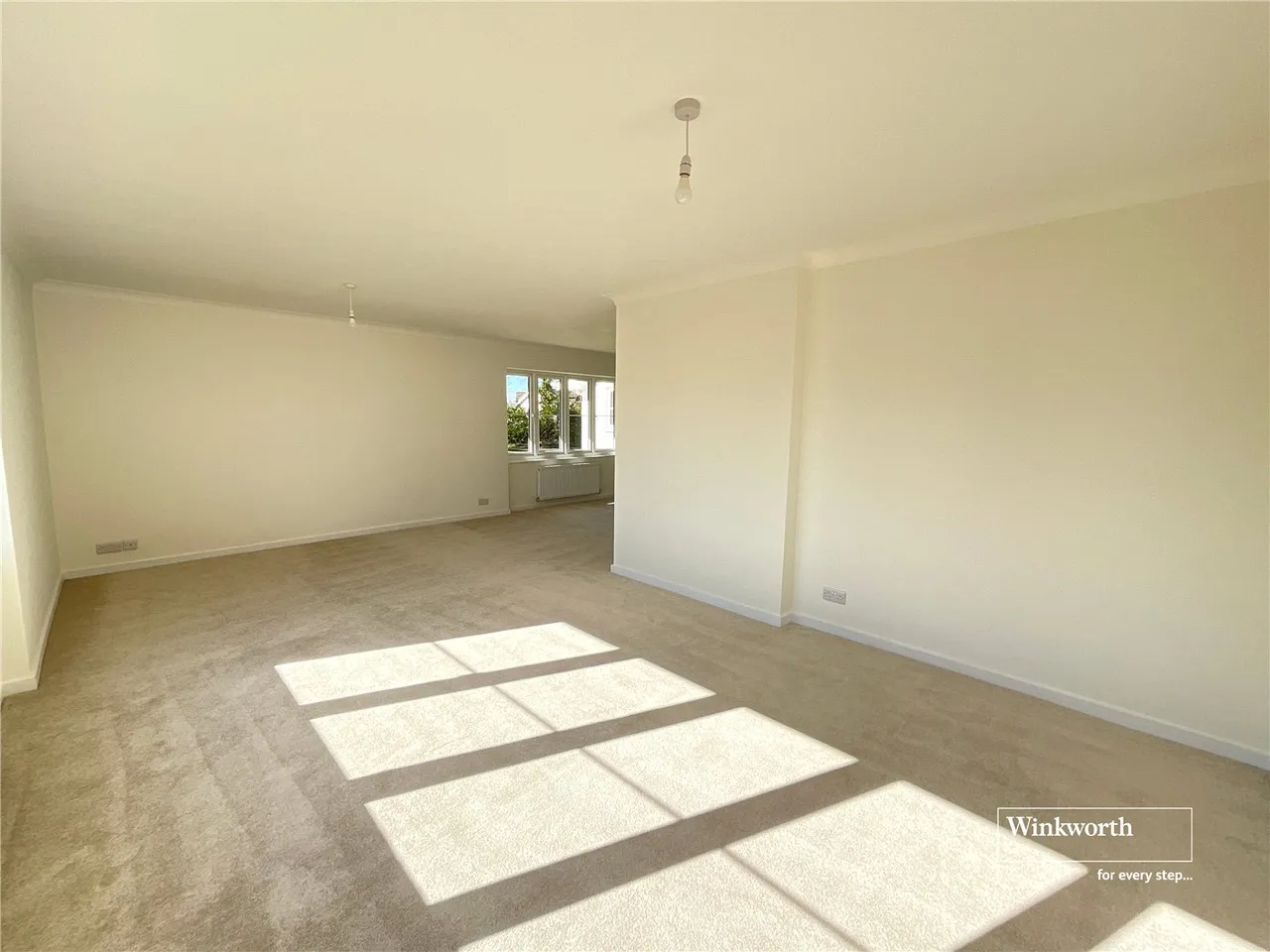 Angeline Close, Highcliffe, Christchurch, BH23, photo 11