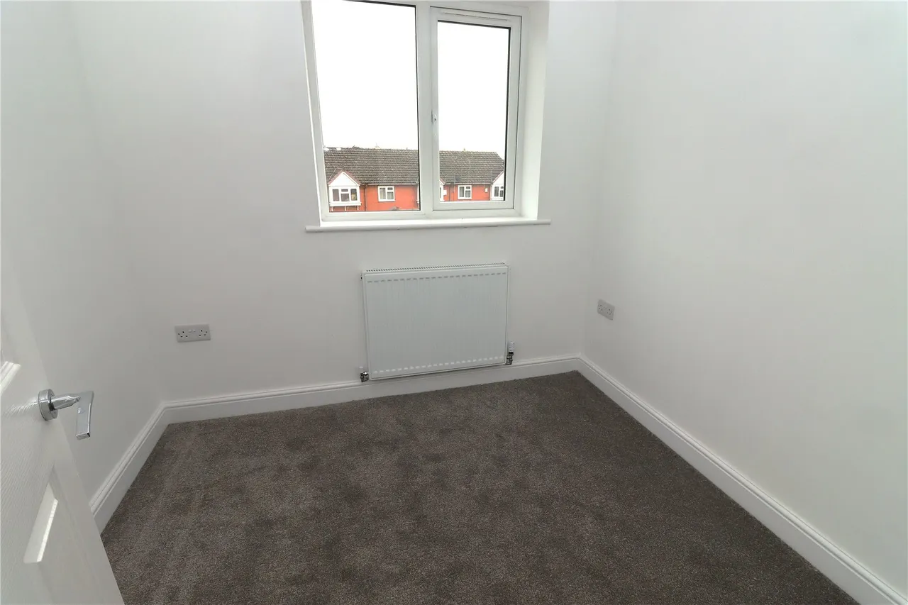 Old Chester Road, Tranmere, CH41, photo 9