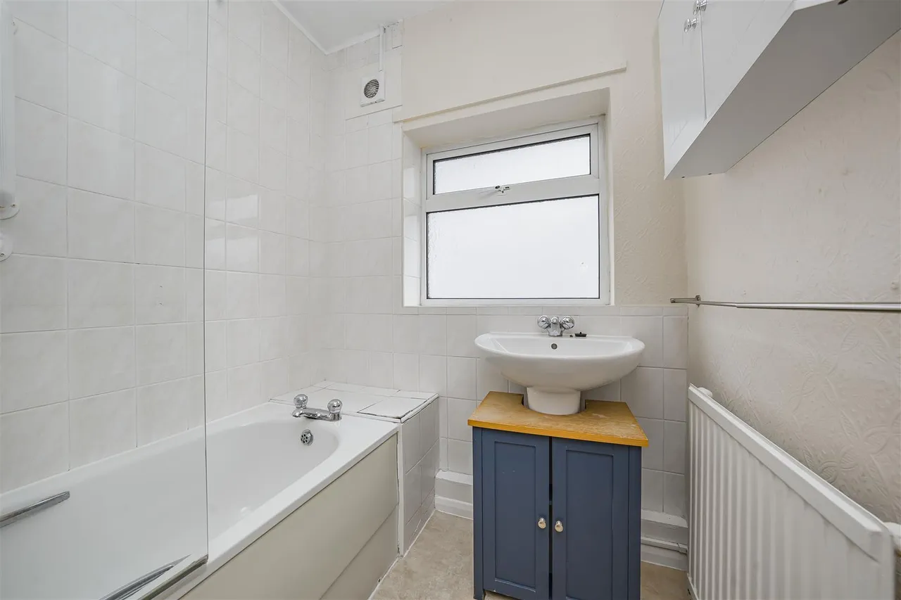 Grange Road, Egham, TW20 9QW, photo 8