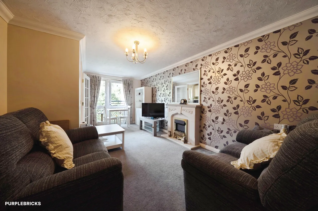Station Road, Addlestone, KT15, photo 5