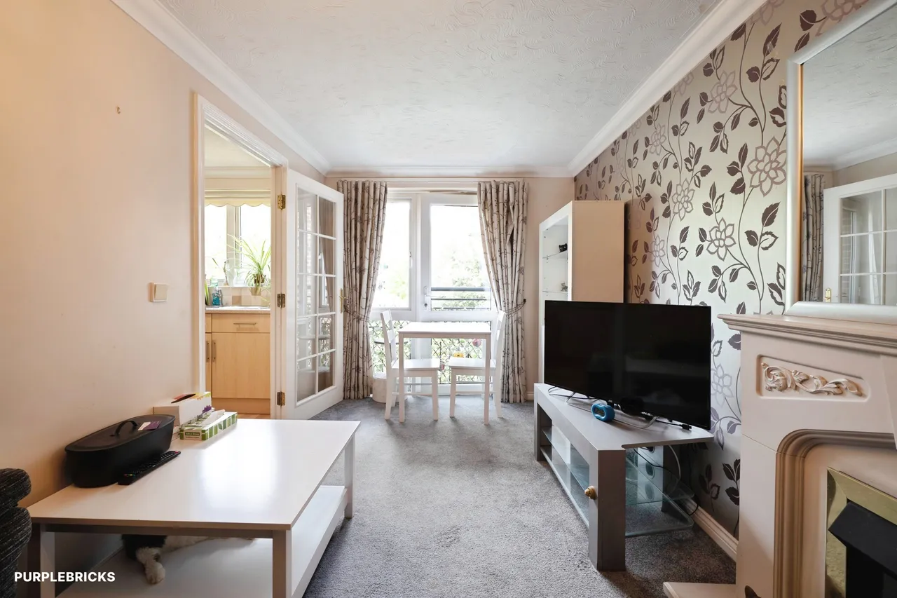 Station Road, Addlestone, KT15, photo 4