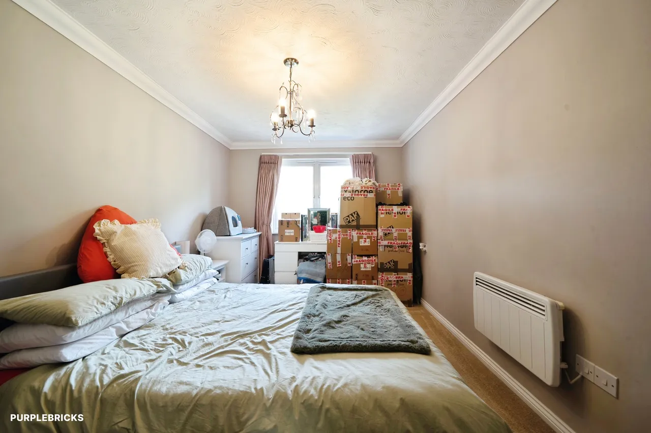 Station Road, Addlestone, KT15, photo 7