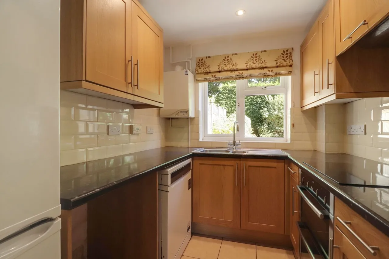 Partridge Way, Guildford, GU4, photo 6