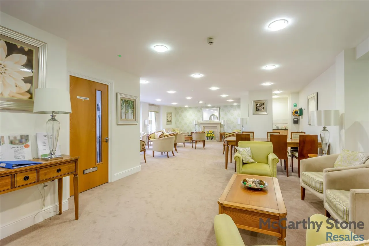 Tresham Close, Kettering, NN15, photo 26