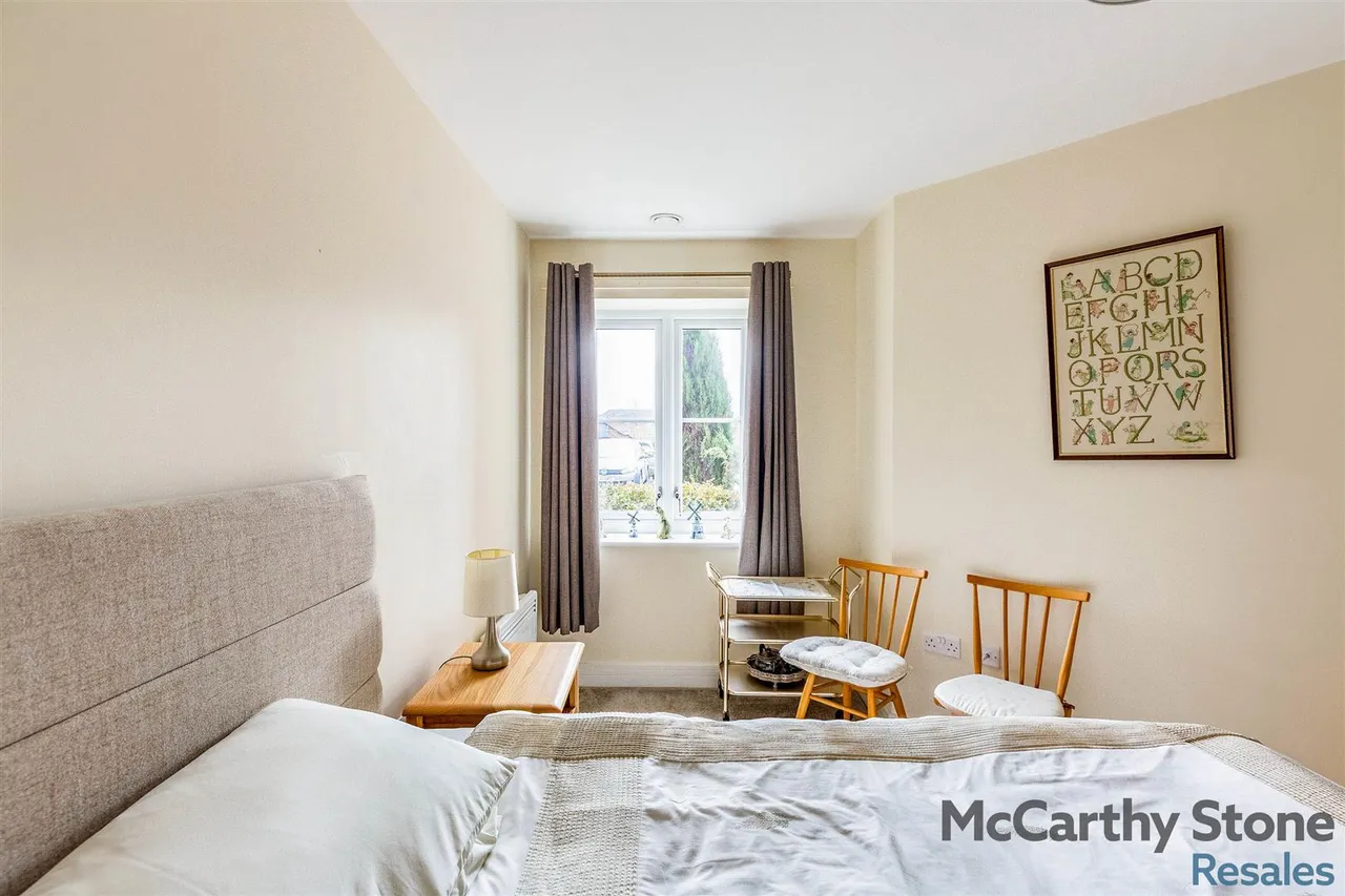 Tresham Close, Kettering, NN15, photo 12