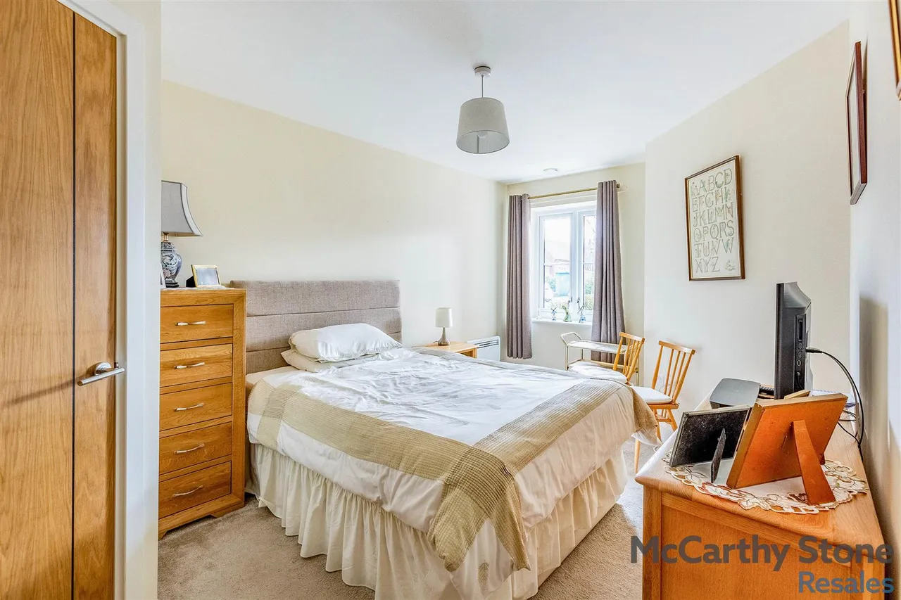 Tresham Close, Kettering, NN15, photo 11