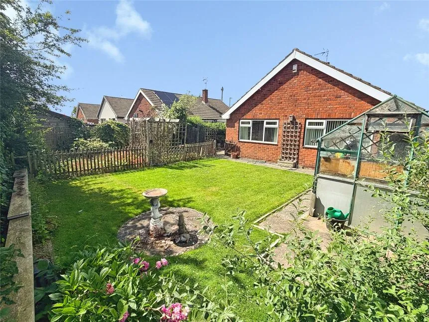 Newfields Avenue, Moorends, South Yorkshire, DN8, photo 7