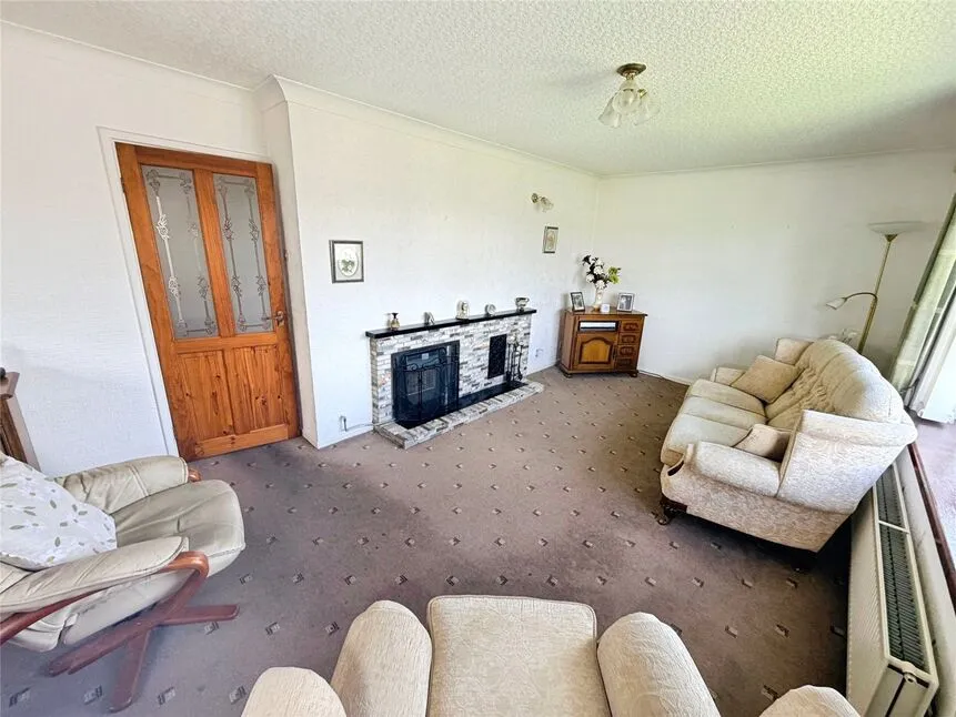Newfields Avenue, Moorends, South Yorkshire, DN8, photo 3