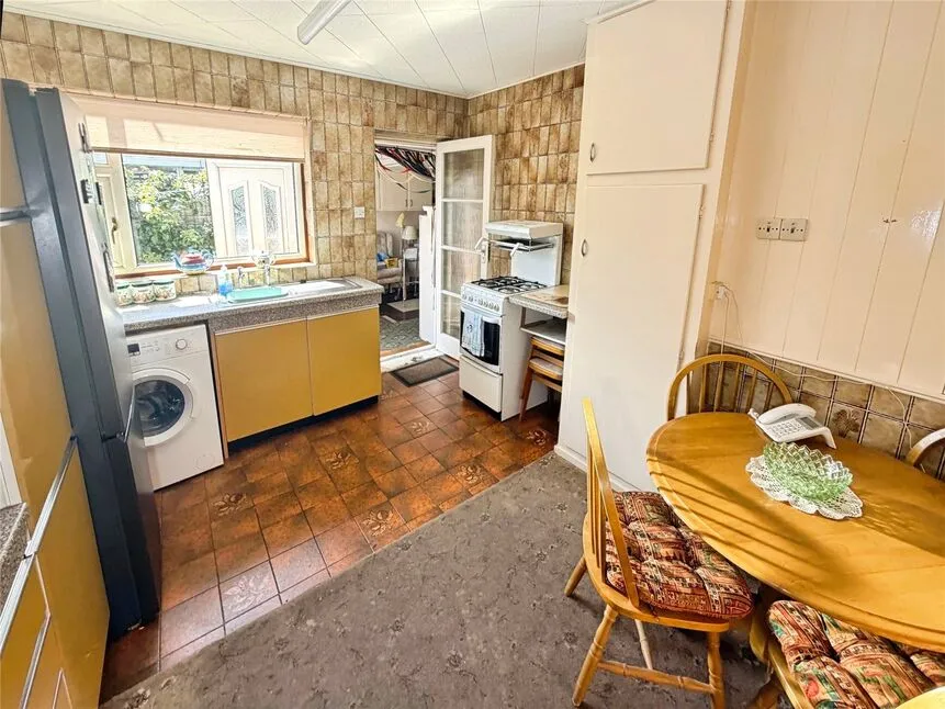 Newfields Avenue, Moorends, South Yorkshire, DN8, photo 11