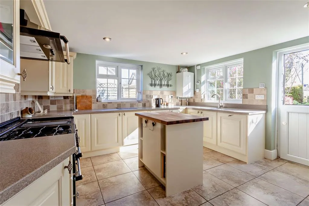 Bridge Street, Deeping St. James, PE6, photo 4
