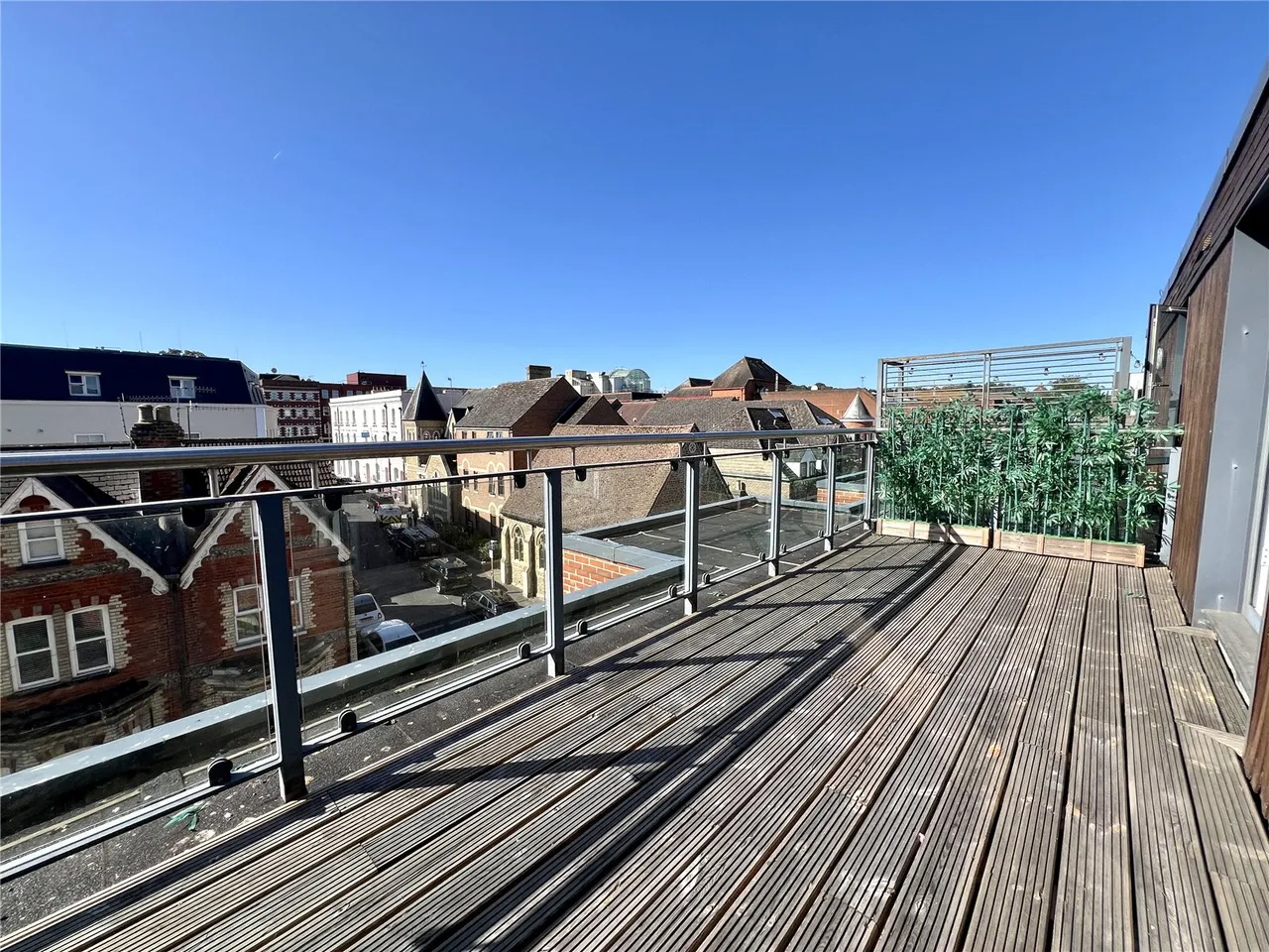 1 bed flat for sale, Printing House Square, Guildford, GU1