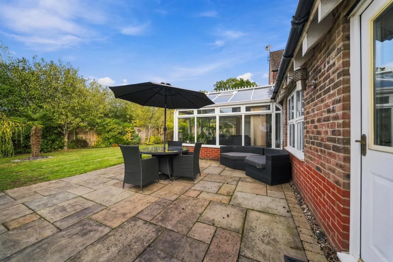 Casterbridge Road, BH22, photo 23