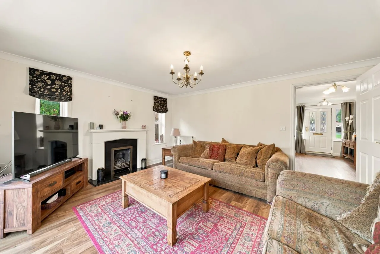 Casterbridge Road, BH22, photo 7