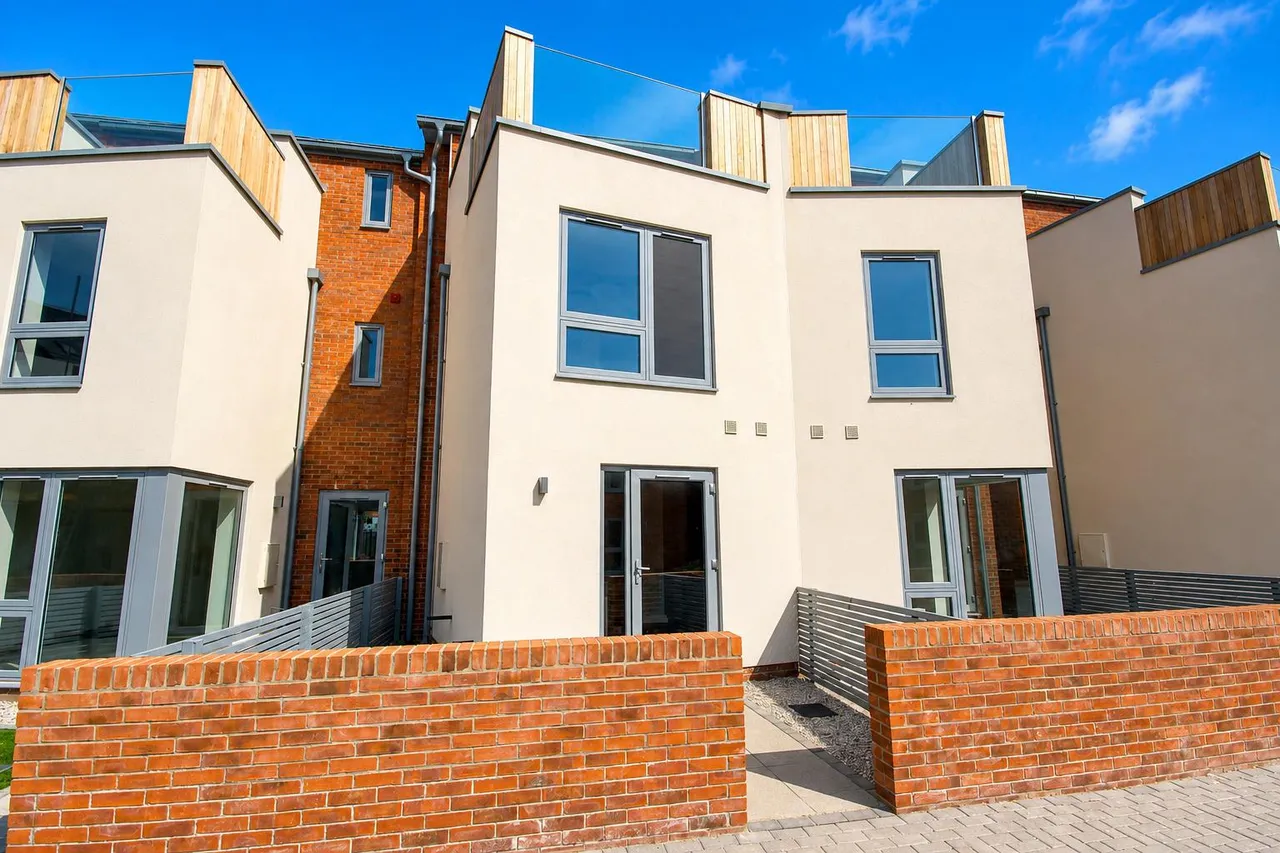 3 bed property for sale — St Nicholas Road, Beverley