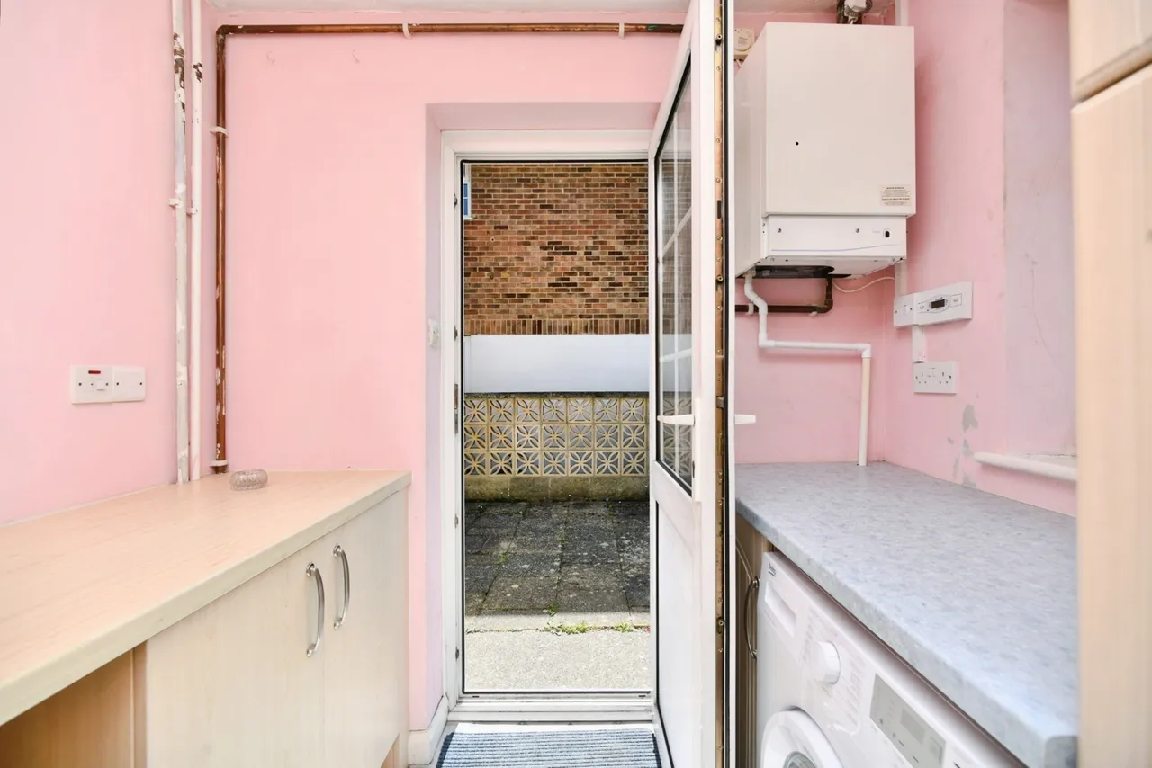 Saltdean Vale, Saltdean, BN2, photo 16