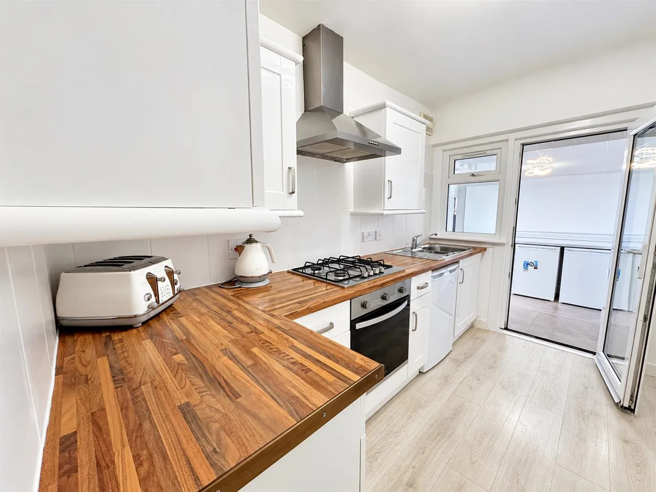 Mungo Place, Uddingston, G71, photo 6