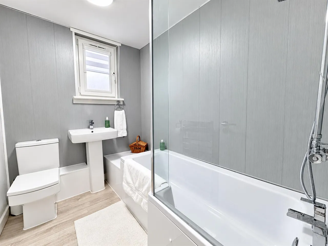 Mungo Place, Uddingston, G71, photo 8