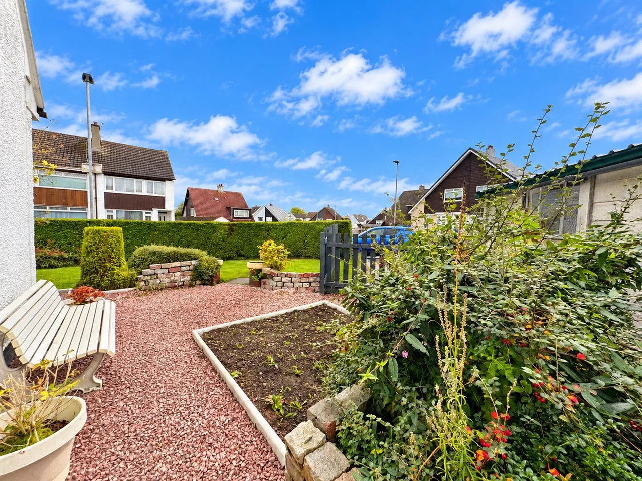 Mungo Place, Uddingston, G71, photo 11