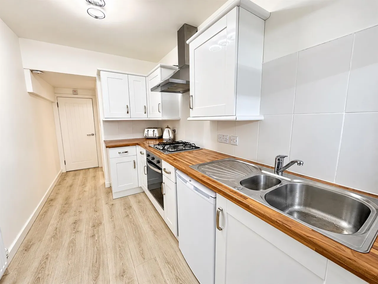 Mungo Place, Uddingston, G71, photo 5