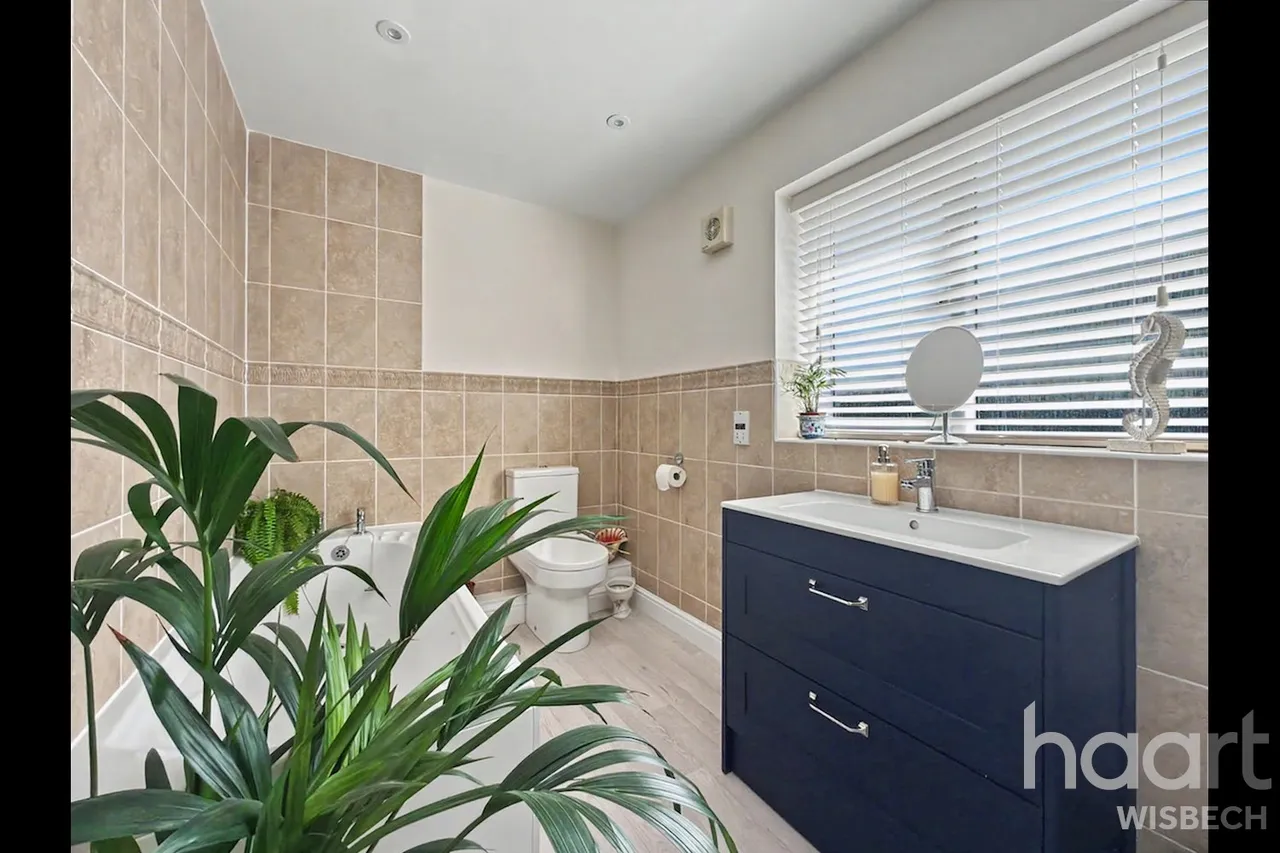 Kiln Drive, Tydd St Mary, PE13, photo 25