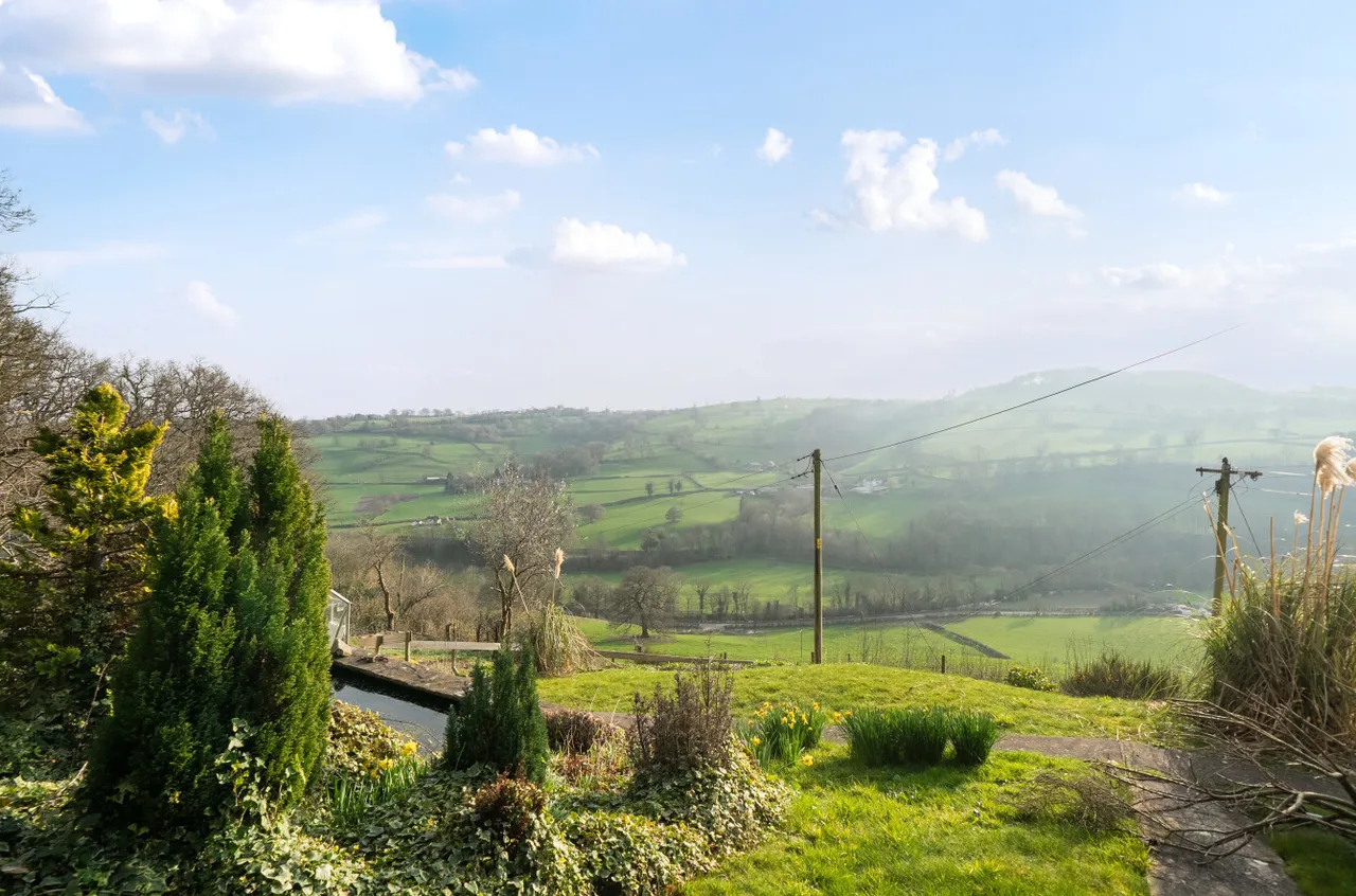 Chirk, Wrexham, photo 31