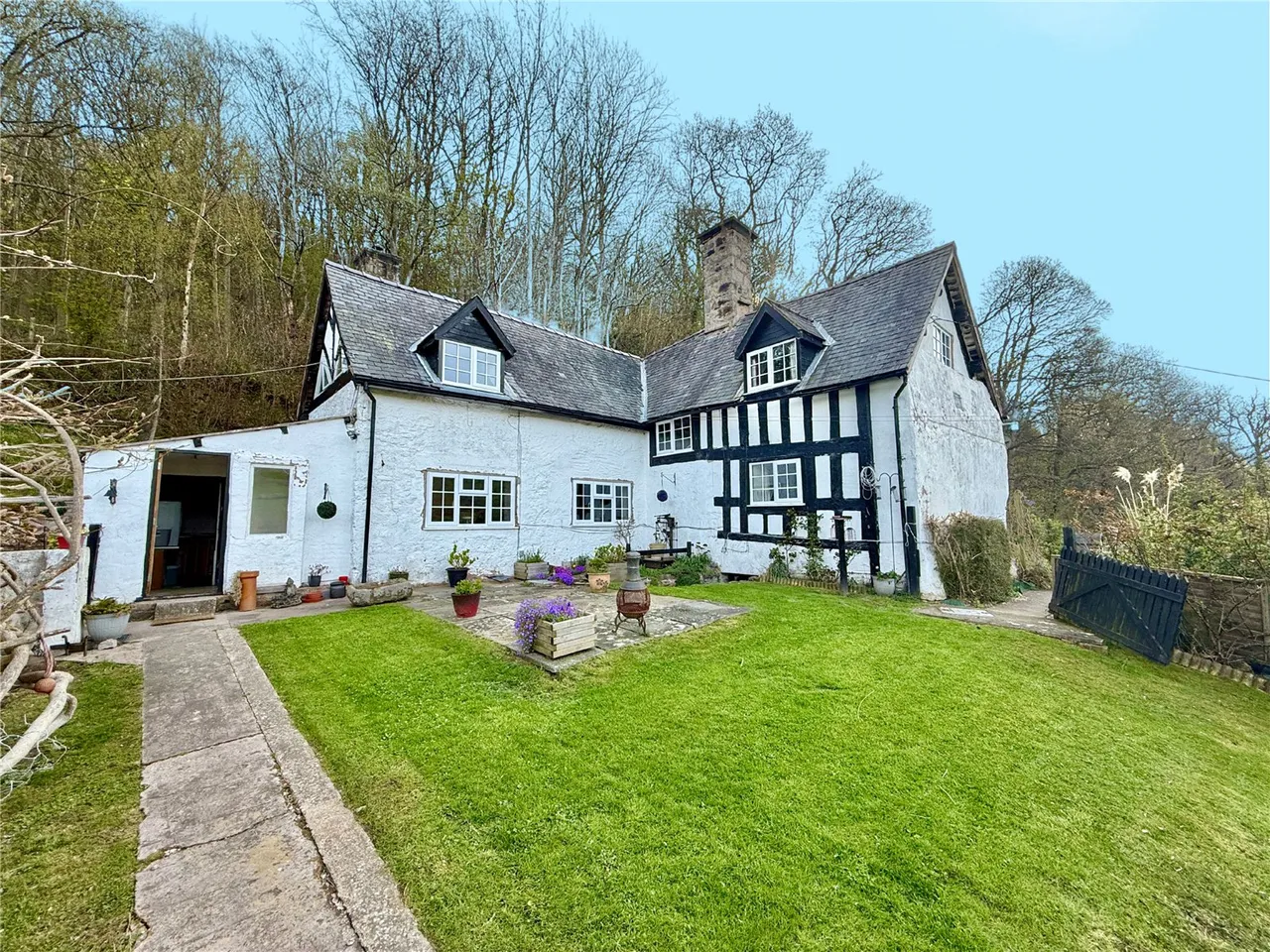 3 bed house for sale, Chirk, Wrexham