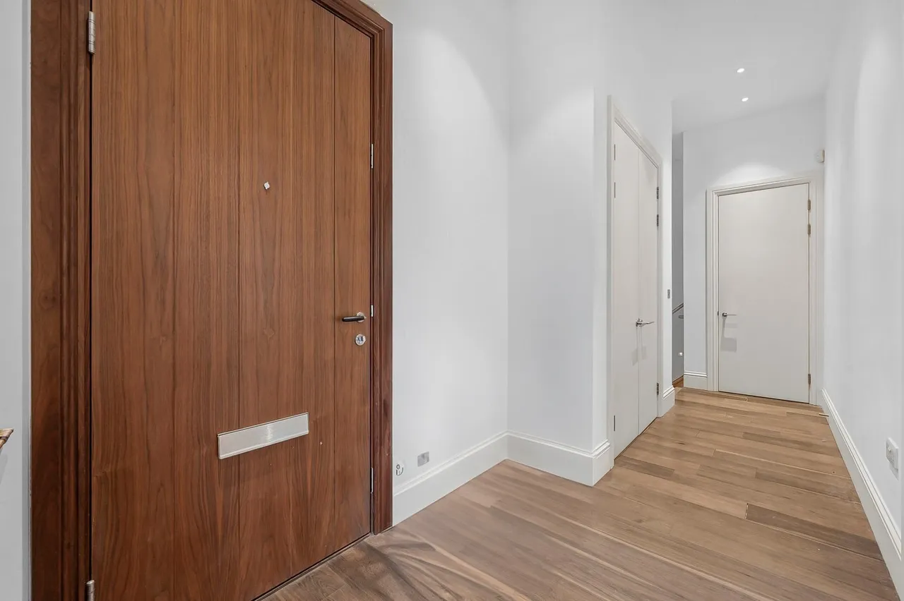Leman Street, London, E1, photo 14